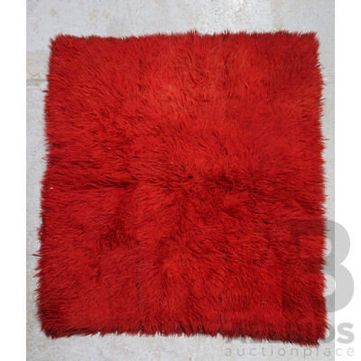 Fantastic Retro Red Shag Flokati Centrepiece Rug