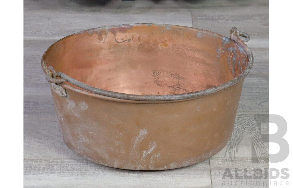 Large Copper Pot with Swing Handle