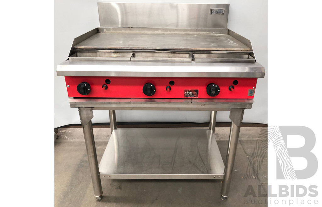 Fuoco Natural Gas Three Burner Smooth Grill