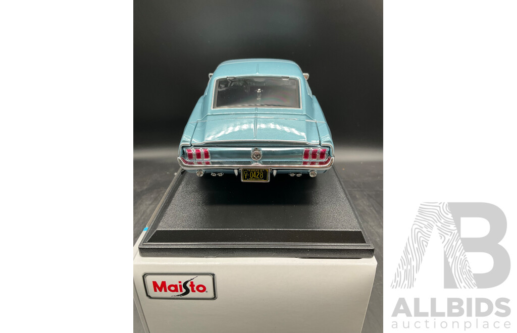 1968 Ford Mustang GT Cobra Jet and 1970 Ford Mustang Match 1 - 1/18 Scale