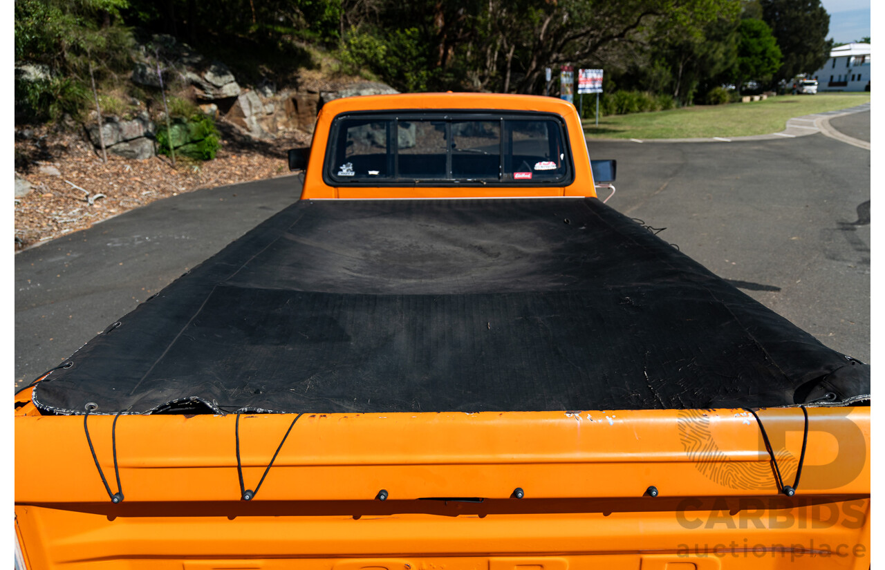 1/1979 Ford F100 Custom (4x4) Utility Tangerine Orange V8 5.8L