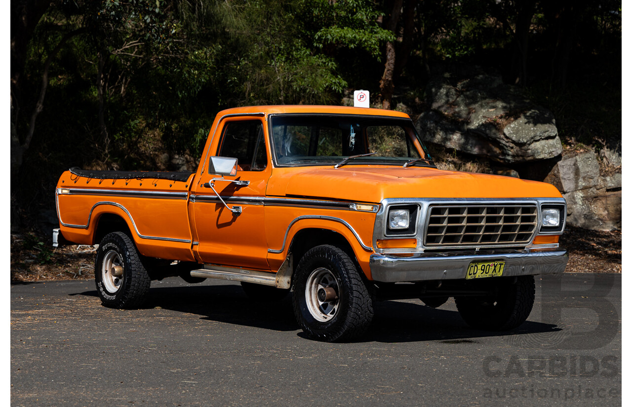 1/1979 Ford F100 Custom (4x4) Utility Tangerine Orange V8 5.8L