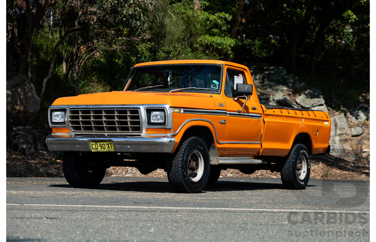 1/1979 Ford F100 Custom (4x4) Utility Tangerine Orange V8 5.8L