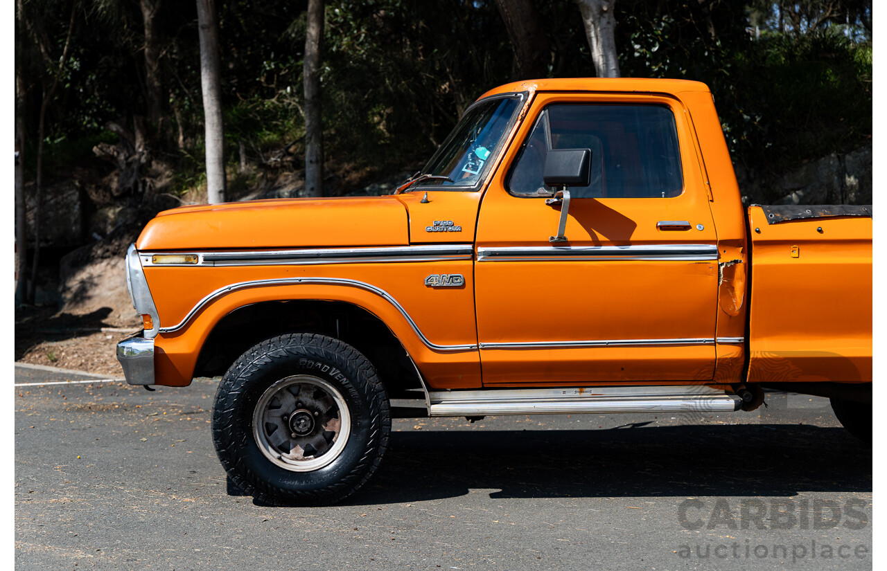 1/1979 Ford F100 Custom (4x4) Utility Tangerine Orange V8 5.8L