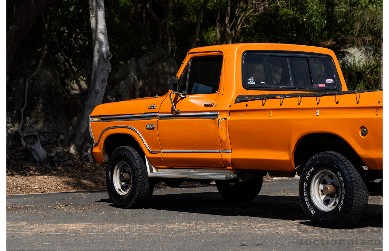 1/1979 Ford F100 Custom (4x4) Utility Tangerine Orange V8 5.8L