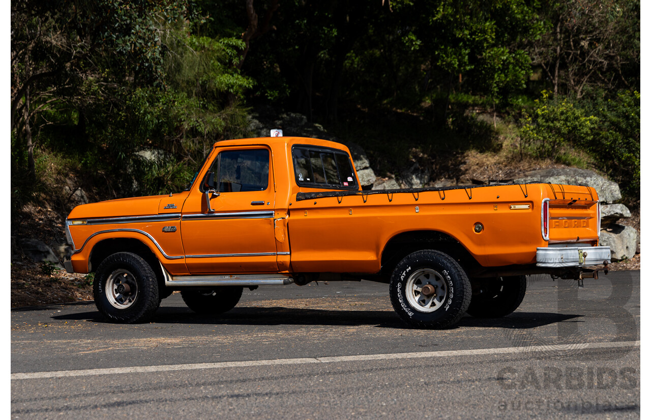 1/1979 Ford F100 Custom (4x4) Utility Tangerine Orange V8 5.8L