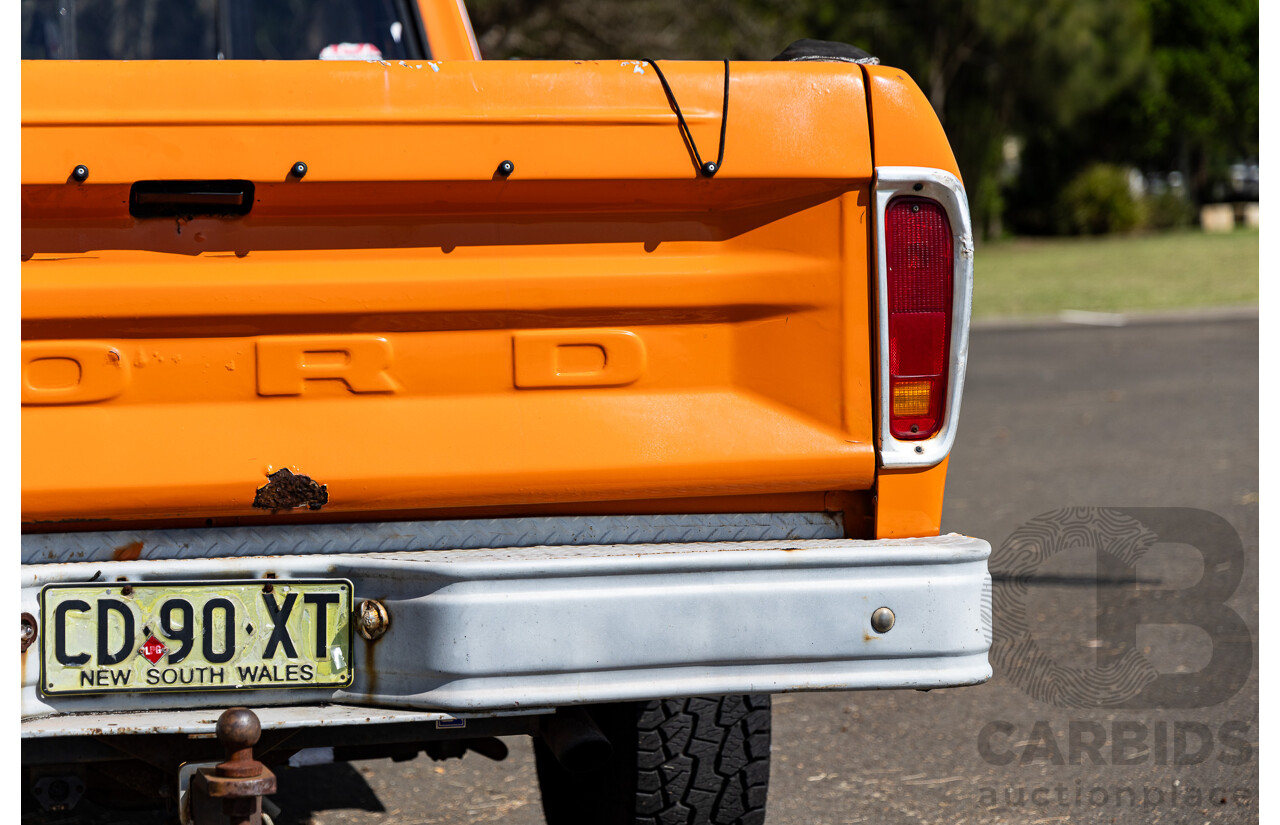 1/1979 Ford F100 Custom (4x4) Utility Tangerine Orange V8 5.8L