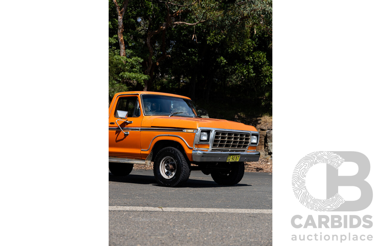 1/1979 Ford F100 Custom (4x4) Utility Tangerine Orange V8 5.8L