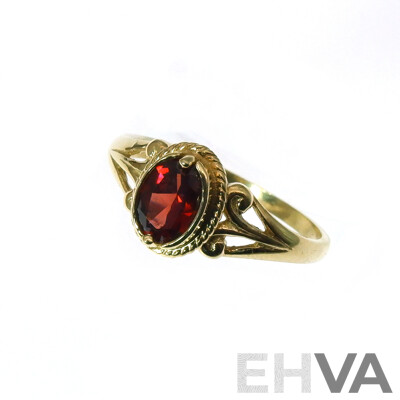 9ct Vintage Style Garnet Ring, Size Q, 2.54 Grams
