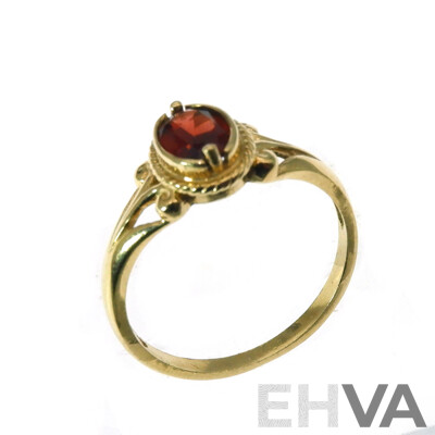 9ct Vintage Style Garnet Ring, Size Q, 2.54 Grams
