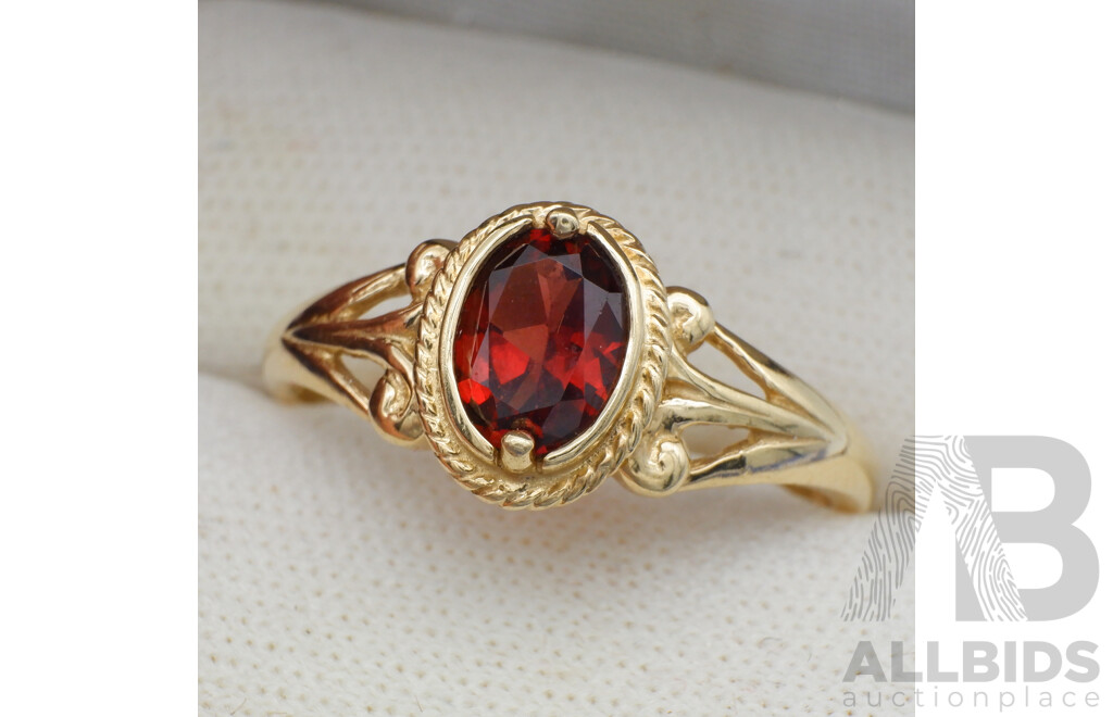 9ct Vintage Style Garnet Ring, Size Q, 2.54 Grams