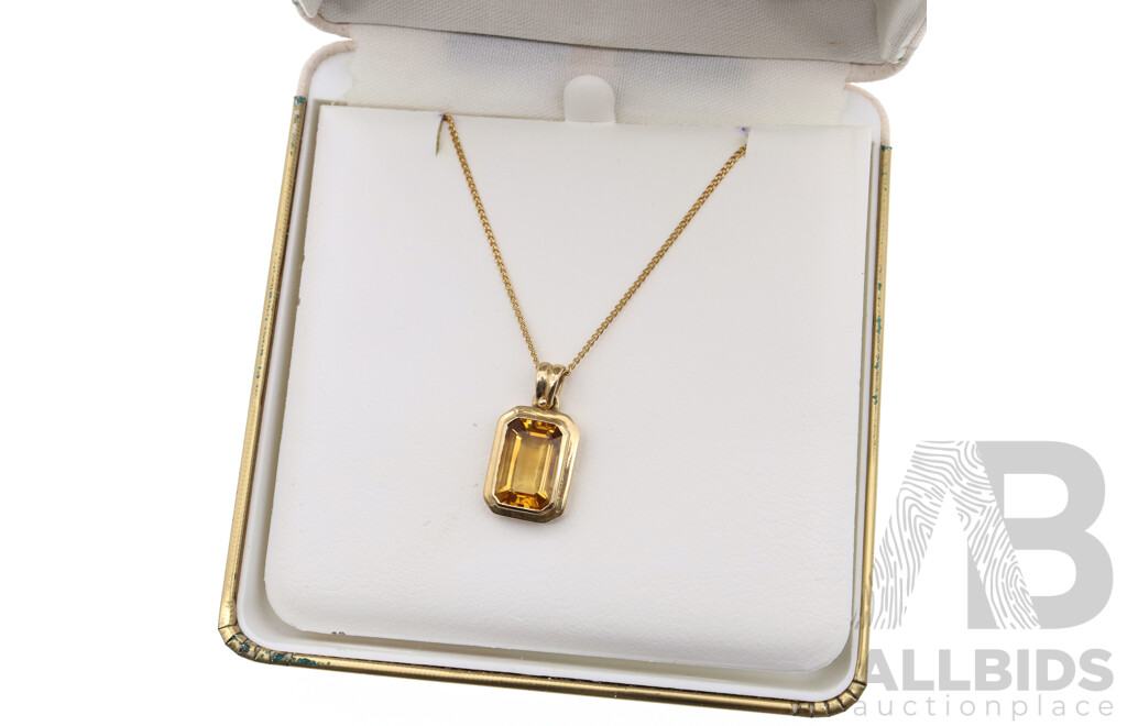 9ct Citrine Pendant, 22mm Long, 2.97 Grams