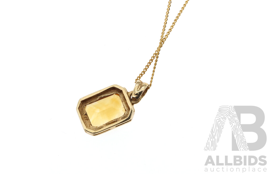 9ct Citrine Pendant, 22mm Long, 2.97 Grams