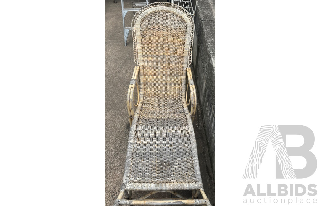 Vintage Cane Verandah Chaise