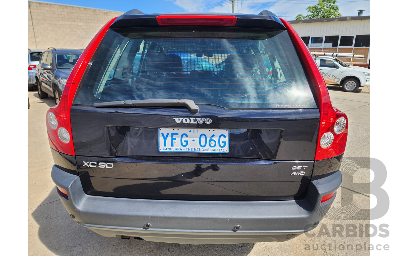 8/2005 Volvo Xc90 2.5T  4d Wagon Black 2.5L