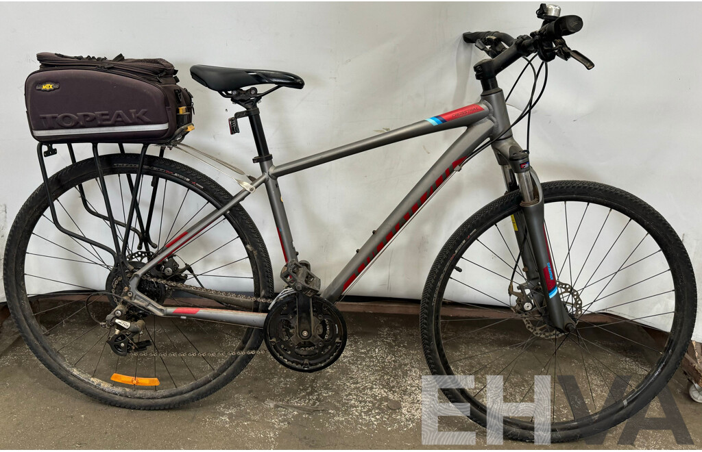 Specialized 2016 Crosstrail Bicycle and Topeak MTX Trunk Bag