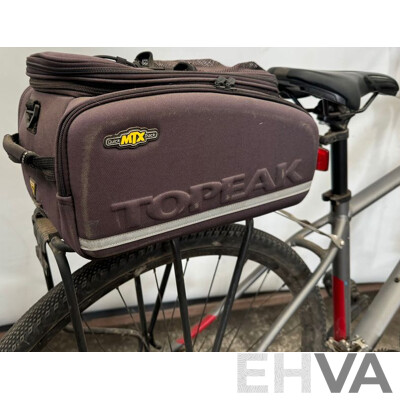 Specialized 2016 Crosstrail Bicycle and Topeak MTX Trunk Bag