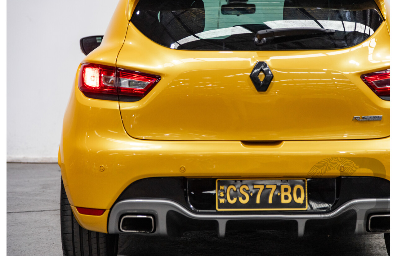9/2015 Renault Clio RS 200 CUP X98 5d Hatchback Liquid Yellow Metallic Turbo 1.6L