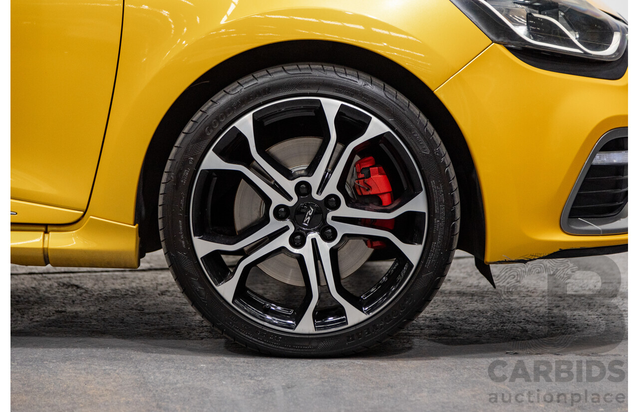 9/2015 Renault Clio RS 200 CUP X98 5d Hatchback Liquid Yellow Metallic Turbo 1.6L