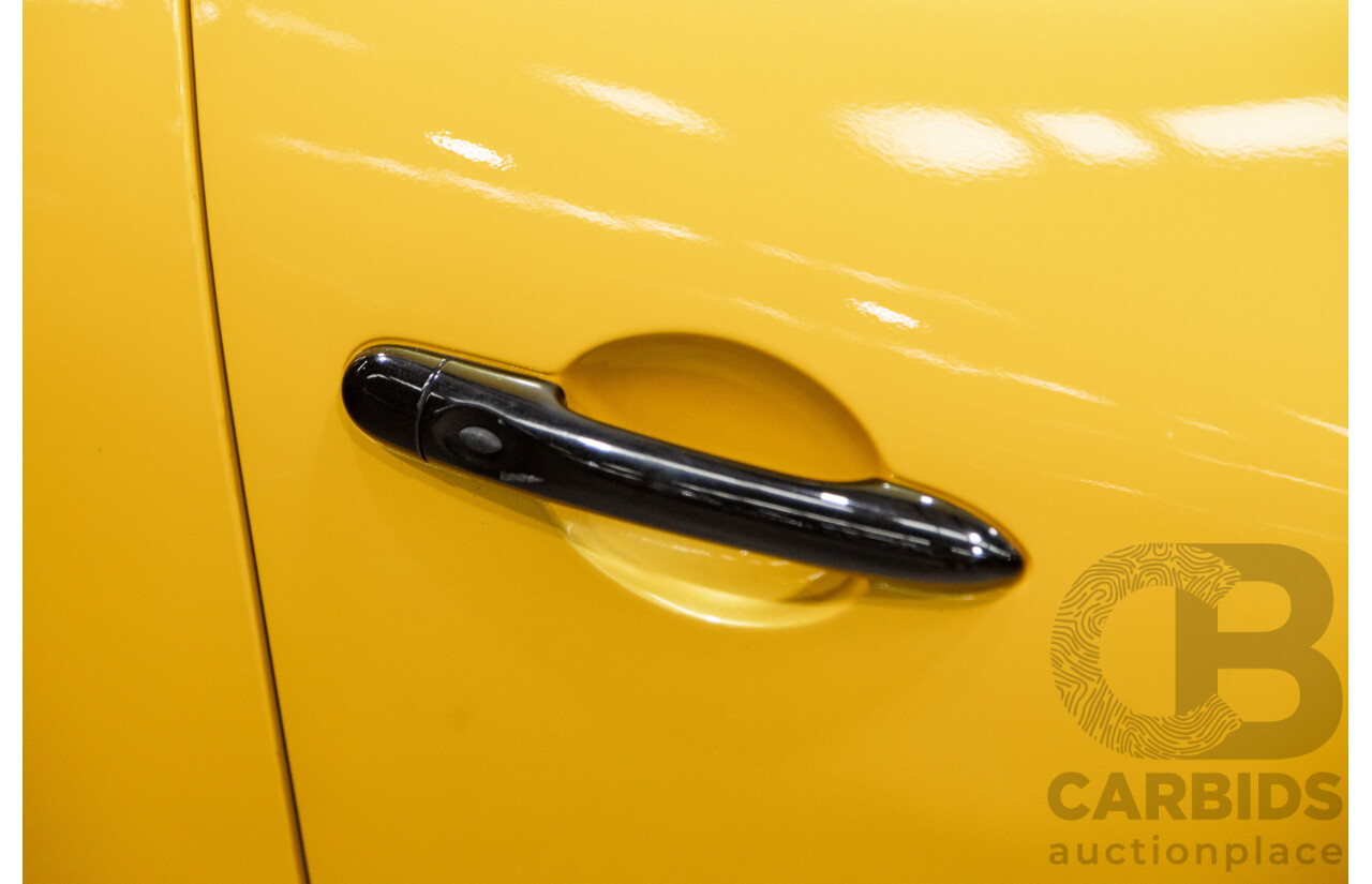 9/2015 Renault Clio RS 200 CUP X98 5d Hatchback Liquid Yellow Metallic Turbo 1.6L