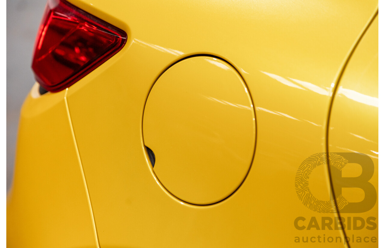 9/2015 Renault Clio RS 200 CUP X98 5d Hatchback Liquid Yellow Metallic Turbo 1.6L