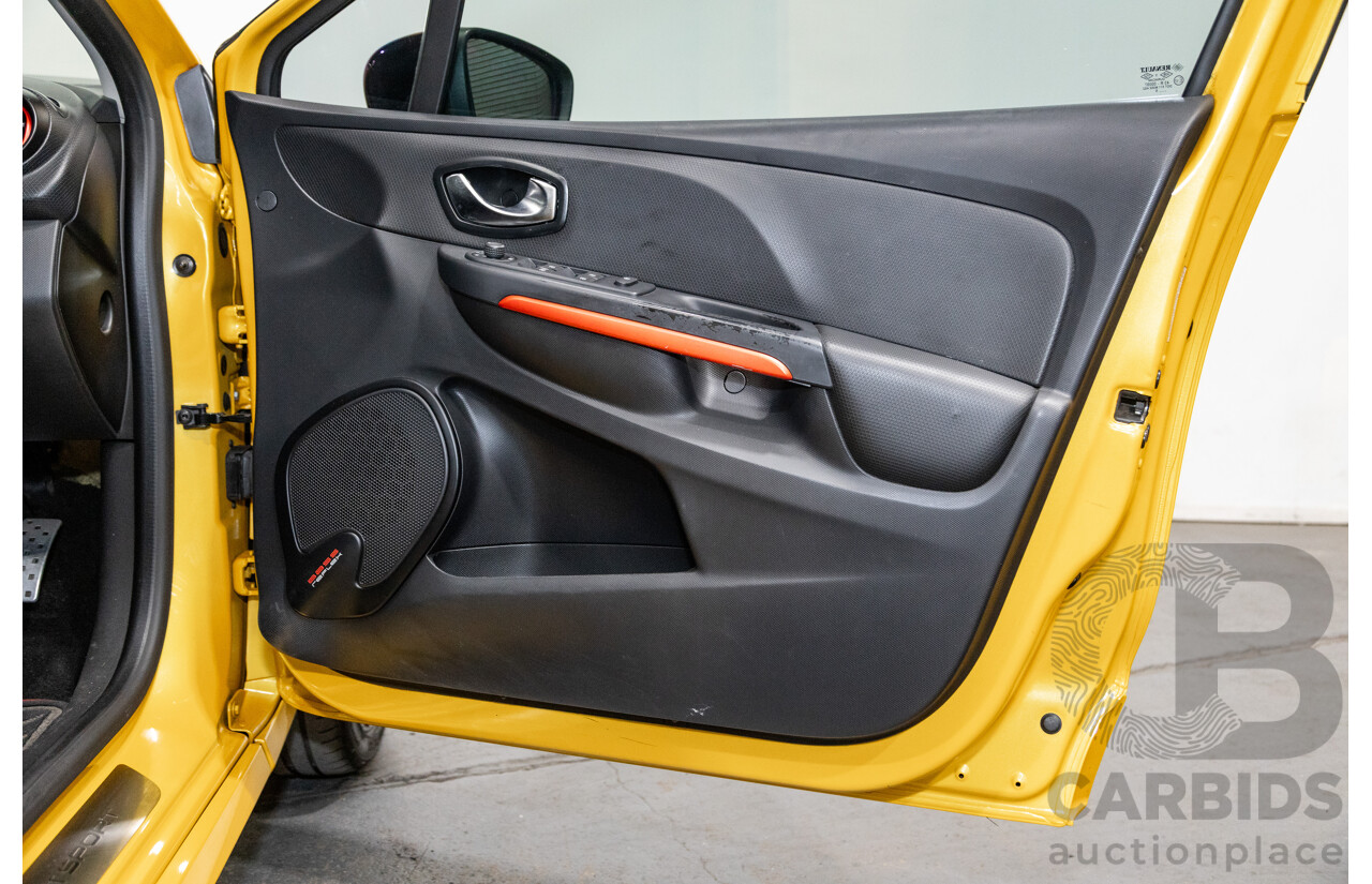 9/2015 Renault Clio RS 200 CUP X98 5d Hatchback Liquid Yellow Metallic Turbo 1.6L