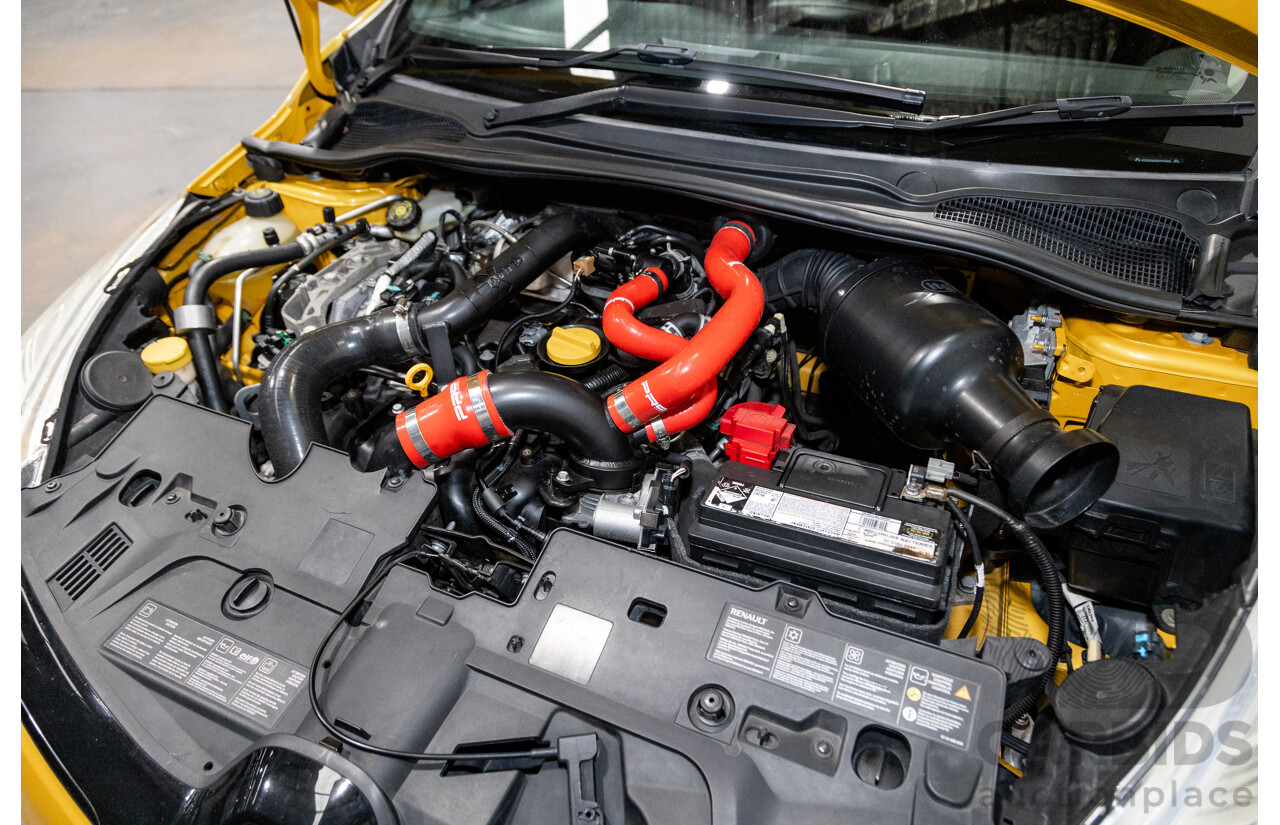 9/2015 Renault Clio RS 200 CUP X98 5d Hatchback Liquid Yellow Metallic Turbo 1.6L
