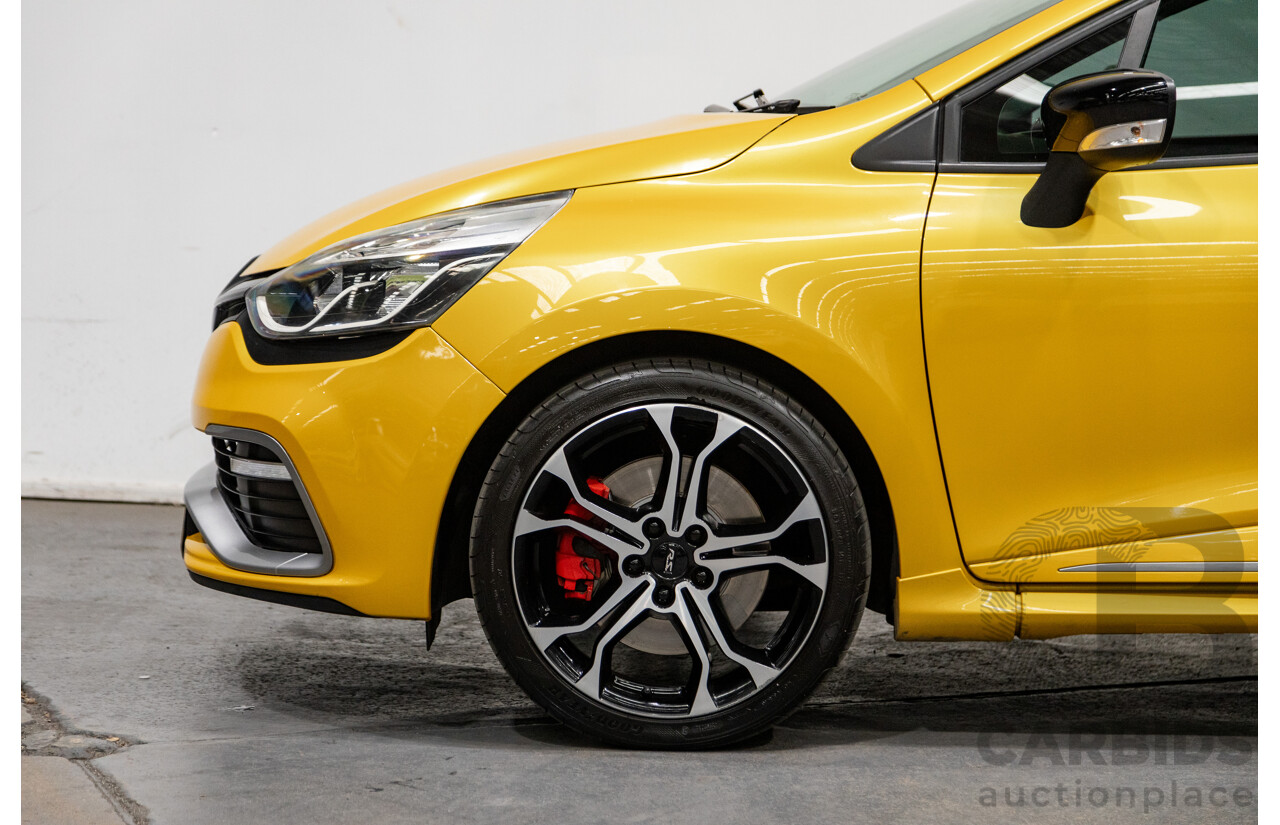 9/2015 Renault Clio RS 200 CUP X98 5d Hatchback Liquid Yellow Metallic Turbo 1.6L