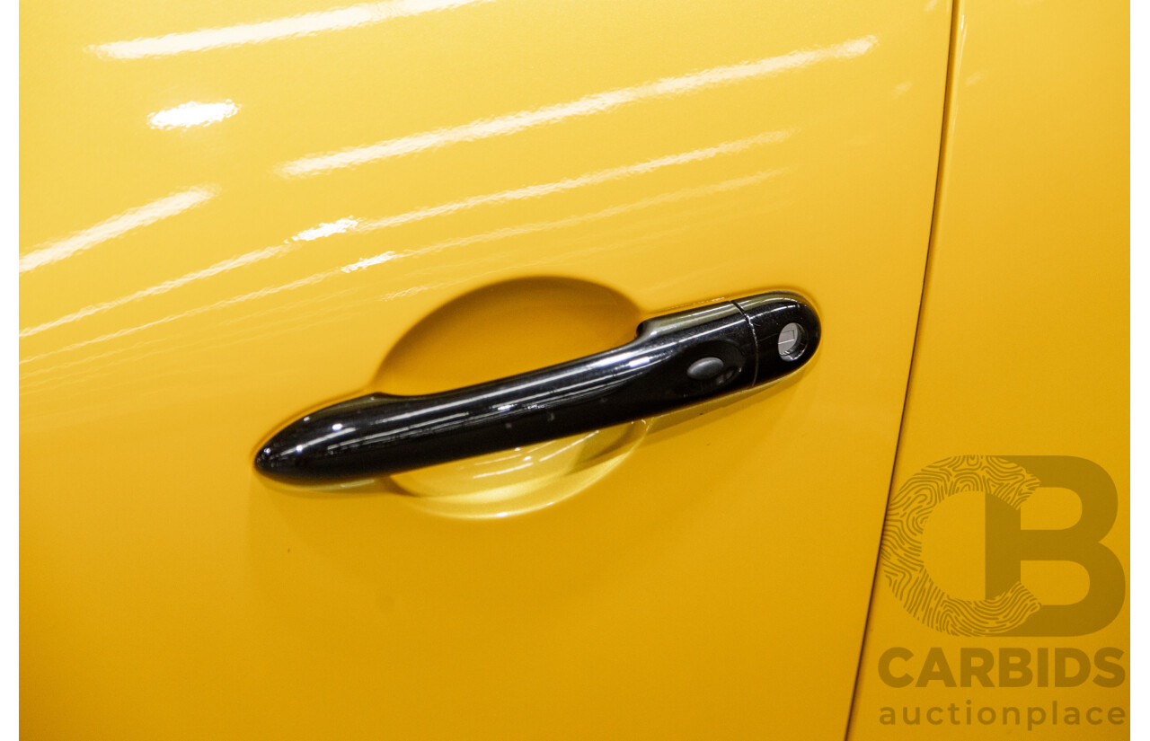 9/2015 Renault Clio RS 200 CUP X98 5d Hatchback Liquid Yellow Metallic Turbo 1.6L