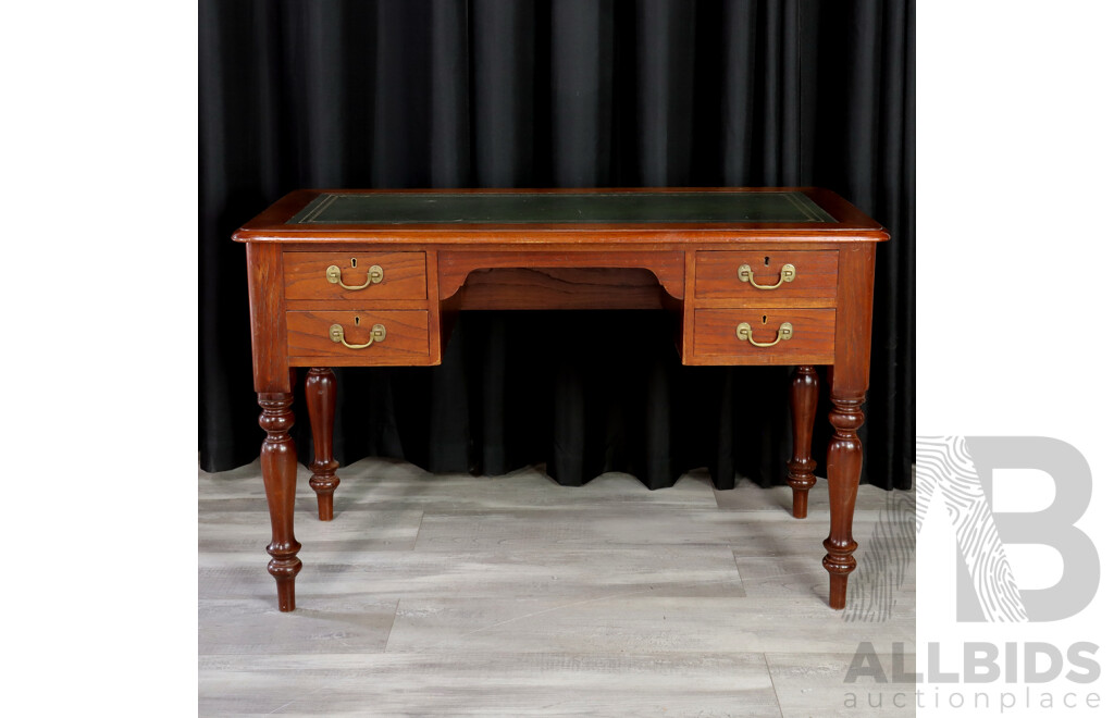 Victorian Mahogany Leather Topped Writing Desk