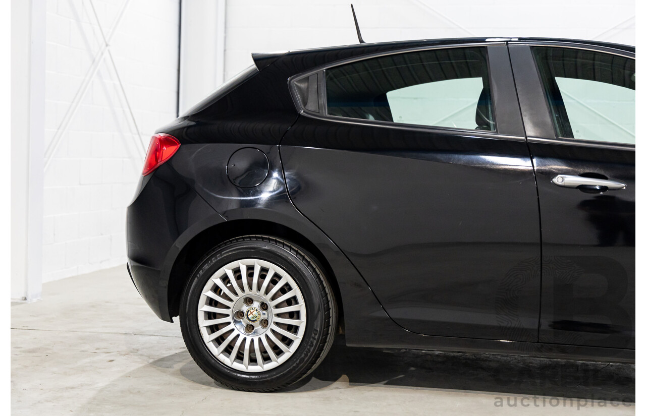 9/2013 Alfa Romeo Giulietta 1.4 5d Hatchback Alfa Black Turbo 1.4L