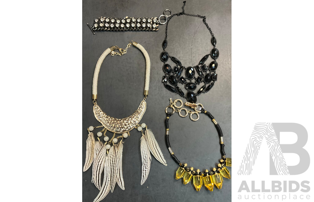 Mixed Custume Jewellery & Hair Accessories Inclued Necklace ,Rings ,Bracelet and More