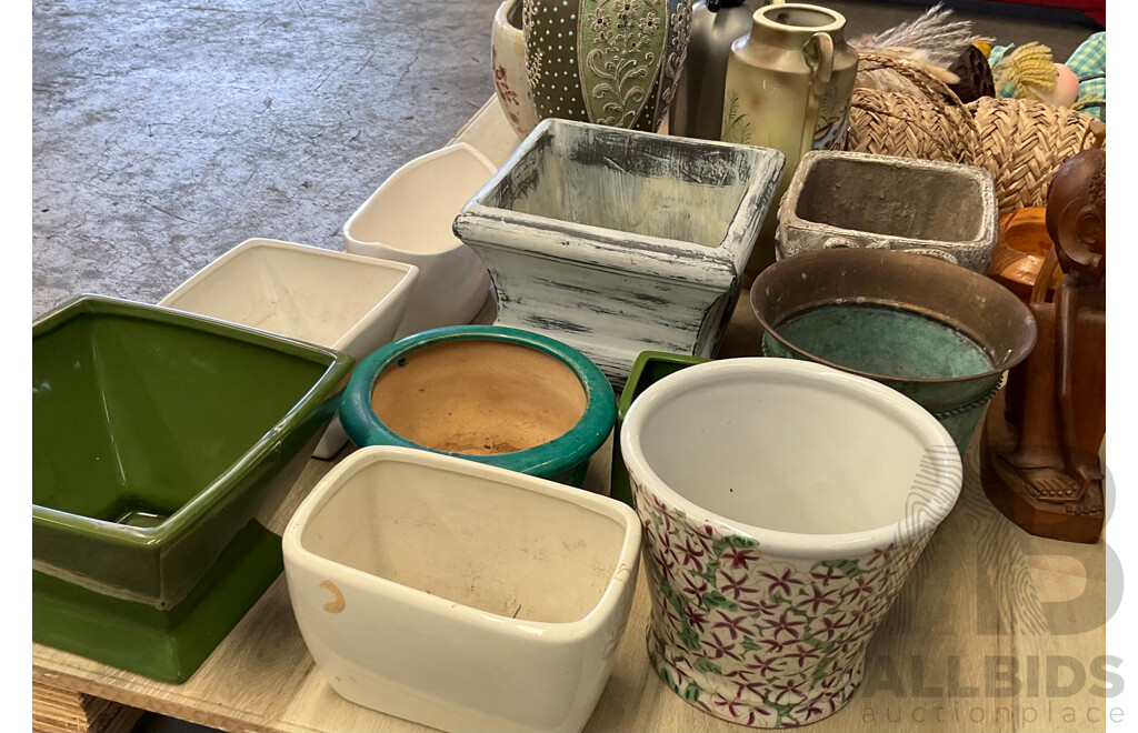 Assorted of Decorative Homeware and Pottery