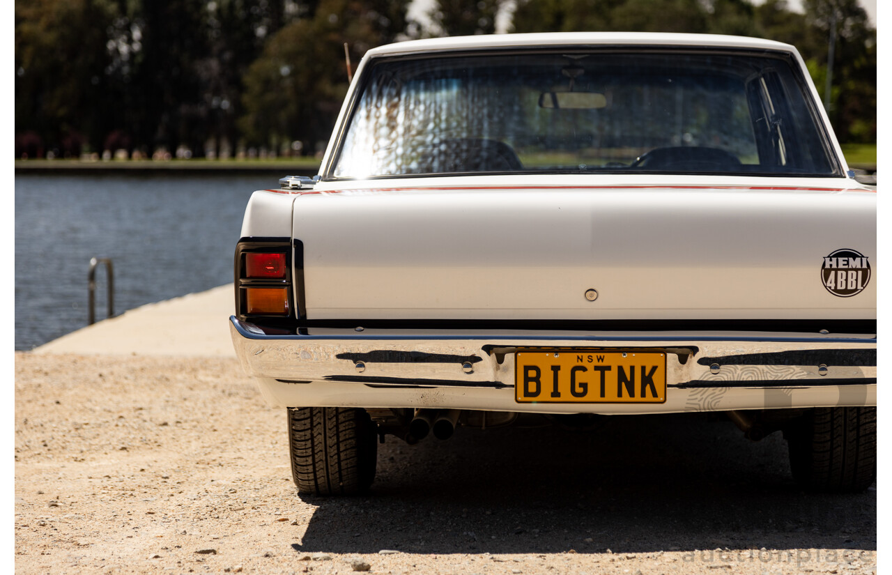 08/1970 Valiant VG Pacer E34 Bathurst Big Tank (Track Pack) 4d Sedan White 245ci Hemi 4.0L