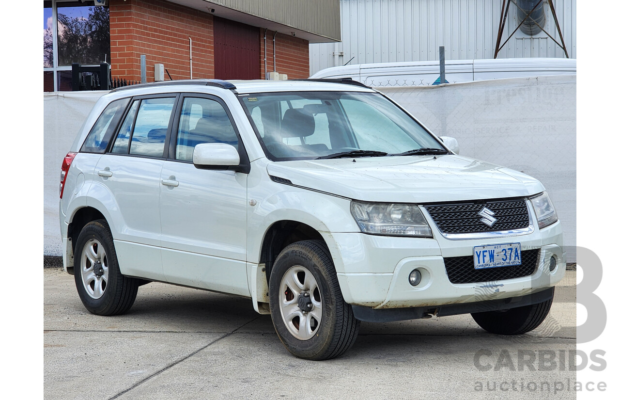 8/2009 Suzuki Grand Vitara (4x4) JT MY08 UPGRADE 4d Wagon White 2.4L