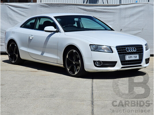 6/2010 Audi A5 2.0 TFSI 8T 2d Coupe White 2.0L