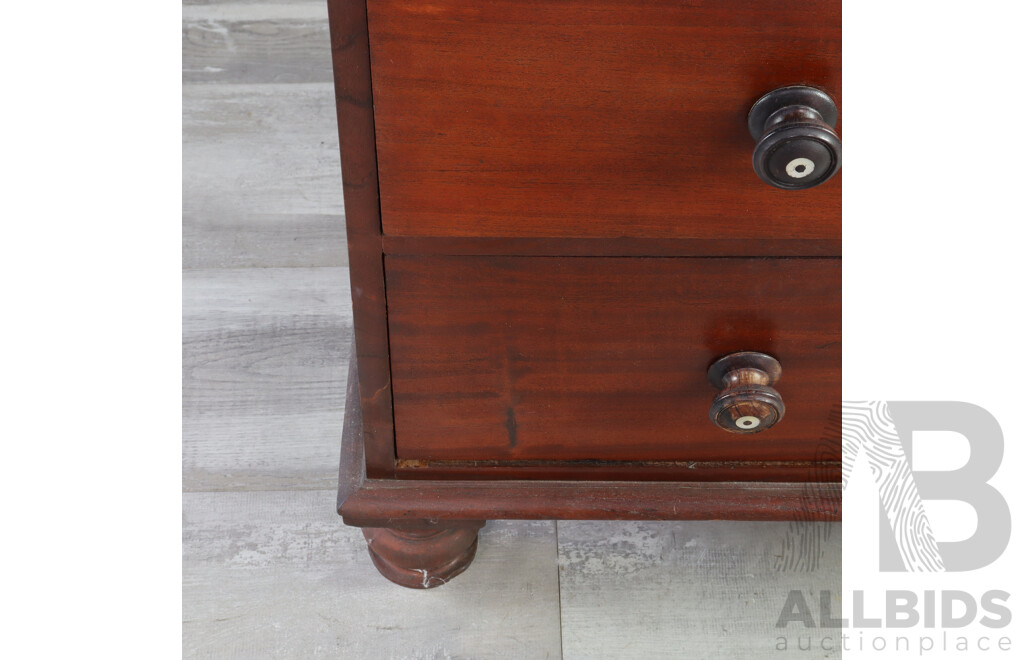 Early Edwardian Mahogany Chest of Four Drawers