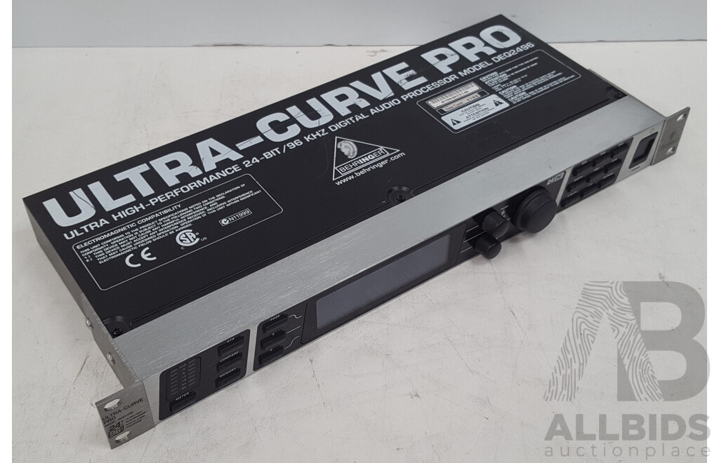 Behringer (DEQ2496) Ultra-Curve Pro Ultra-High Performance Digital Audio Processor