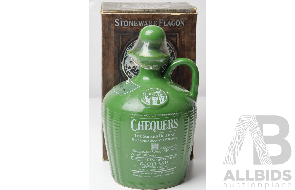 Chequers De Luxe Blended Scotch Whiskey in Stoneware Flagon and Original Box