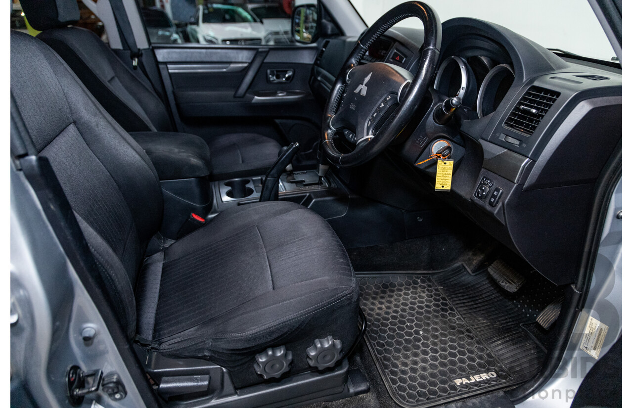 8/2012 Mitsubishi Pajero Platinum Edition NW MY12 4d Wagon Cool Silver Metallic Turbo Diesel 3.2L