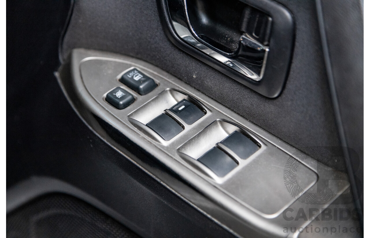 8/2012 Mitsubishi Pajero Platinum Edition NW MY12 4d Wagon Cool Silver Metallic Turbo Diesel 3.2L