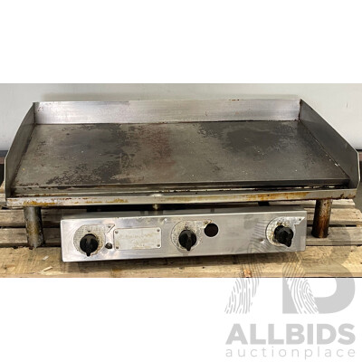 Waldorf 3 Burner Bench Top Gill Plate