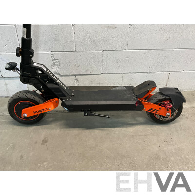 KUGOO Z-930 Electric Scooter