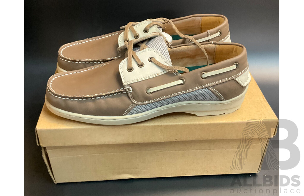 BBC Boaty Genuine Leather Shoes Size 40 & SEBAGO Cobria Womens 9 White Boat Shoes- Lot of 6