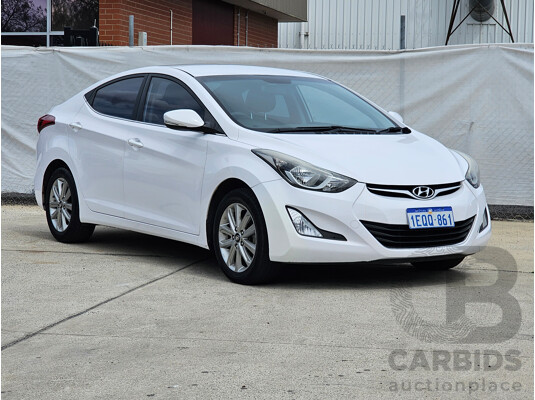 10/2014 Hyundai Elantra Trophy MD SERIES 2 (MD3) 4d Sedan White 1.8L