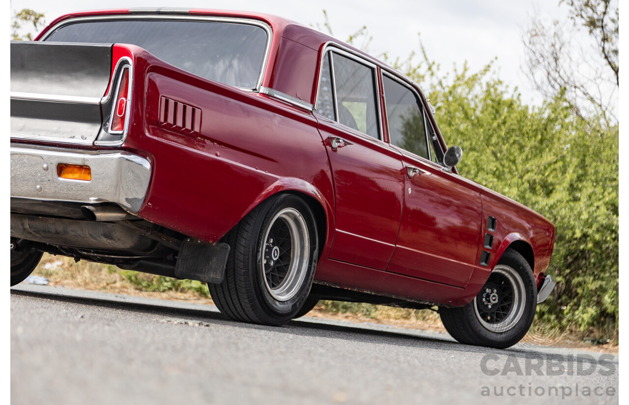 1/1966 Chrysler Valiant VC 4d Sedan Maroon 273ci V8 4.5L