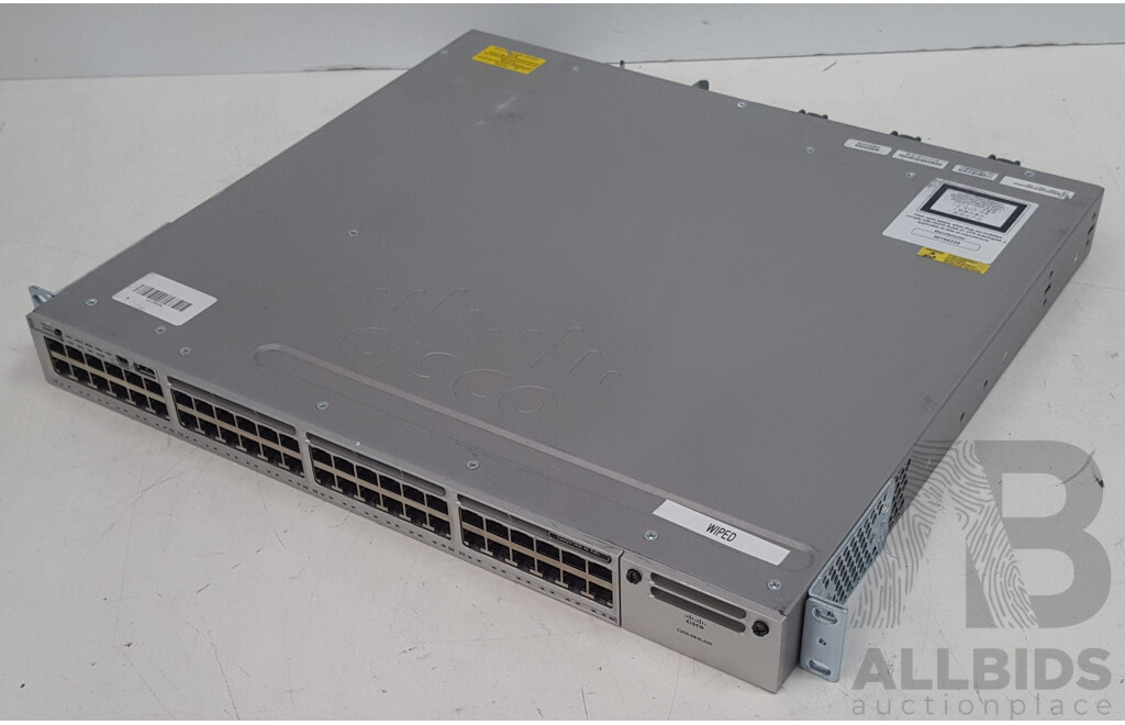 Cisco (WS-C3850-48P-L) Catalyst 3850 48 PoE+ 48-Port Gigabit Switch