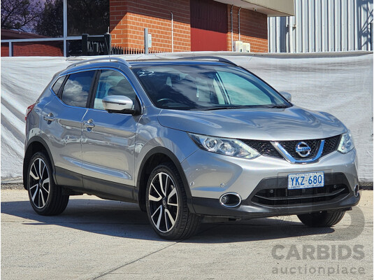 11/2015 Nissan Qashqai TI (4x2) J11 4d Wagon Silver Or Chrome 2.0L