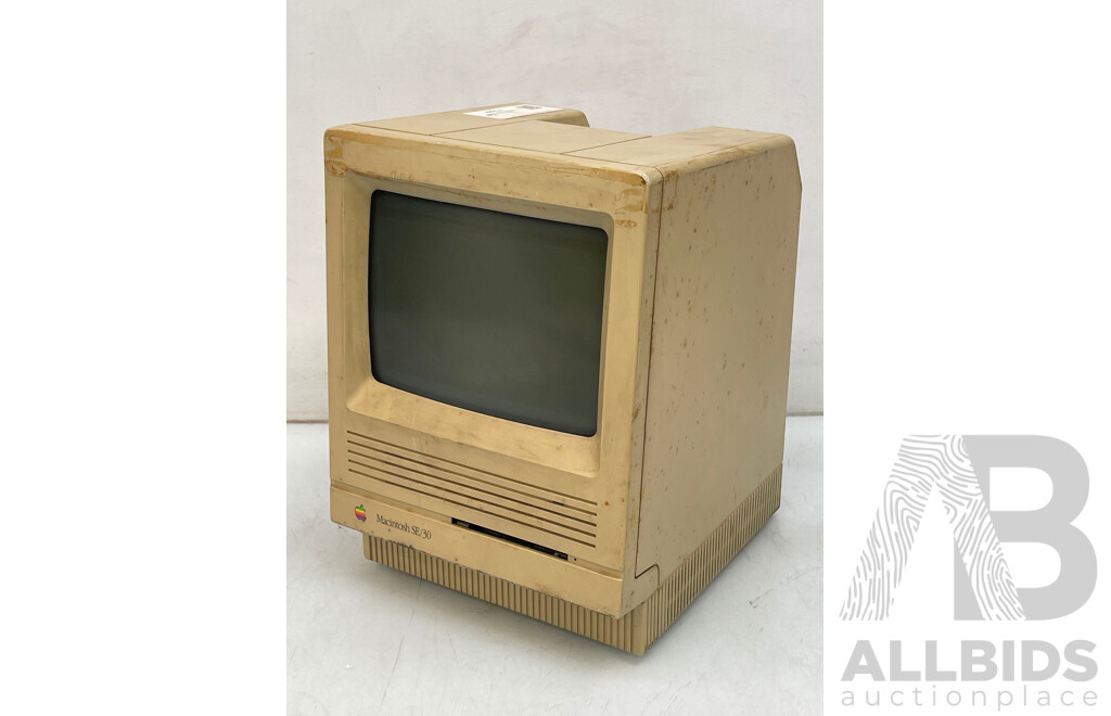 Apple (M1420) Macintosh Classic Desktop Computer