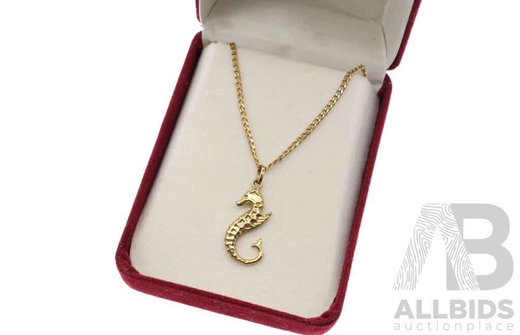 Zamel's 9ct Seahorse Pendant 25mm Long on 9ct Flat Curb Link Chain, 45cm, 3.53 Grams